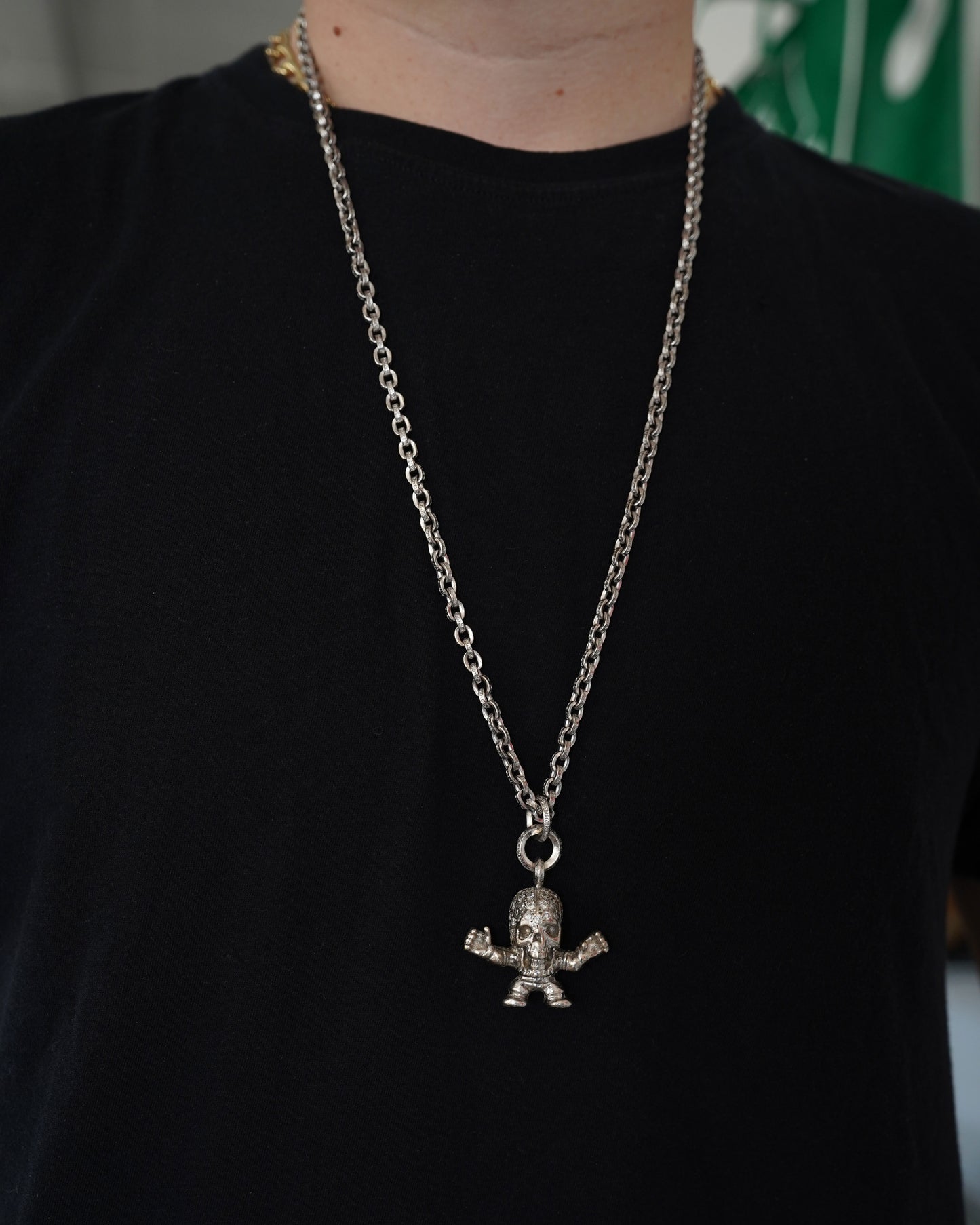 "Harris Teeter" Diamond 18k White Gold Foti Pendant