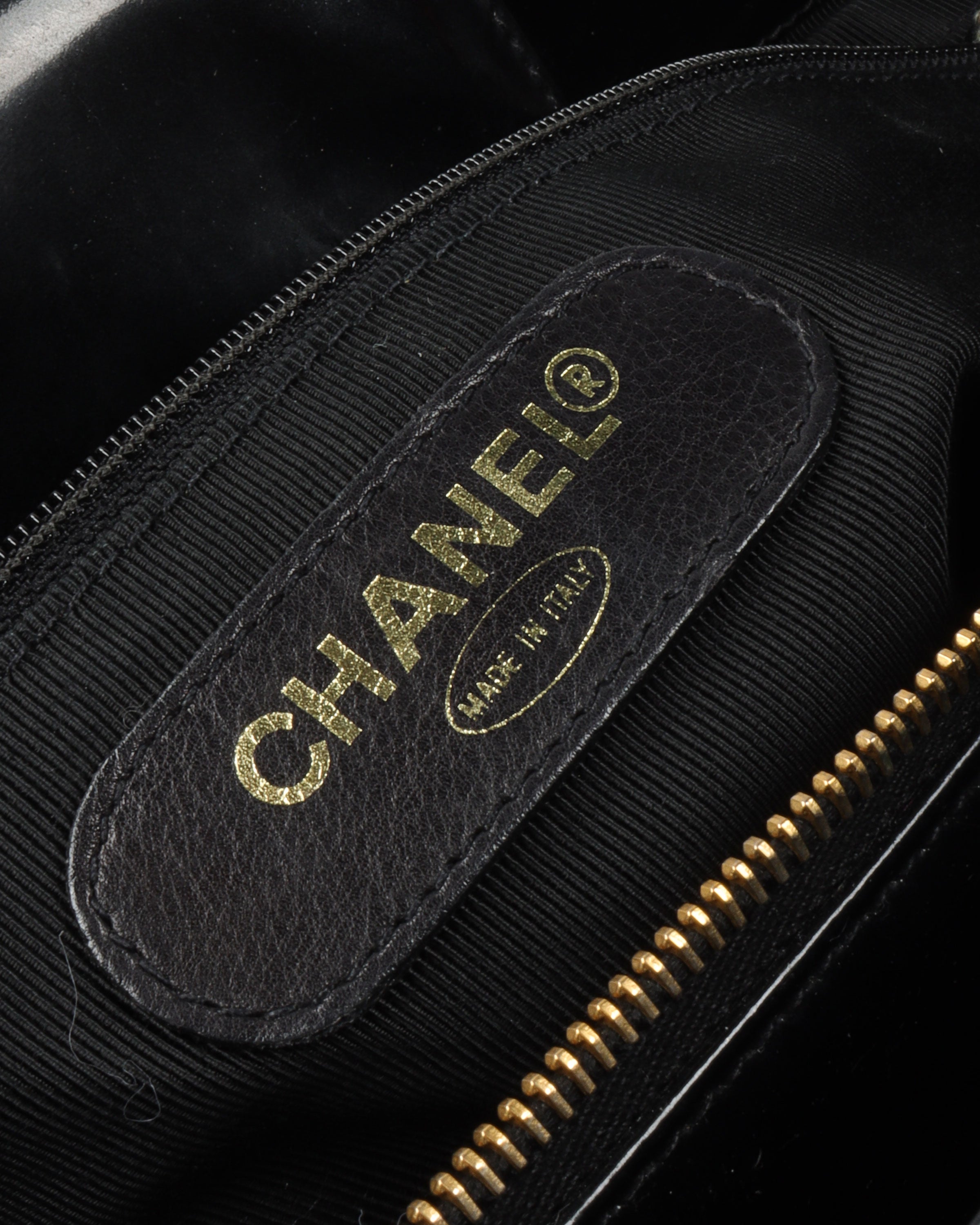 CC Chain Patent Leather Tote