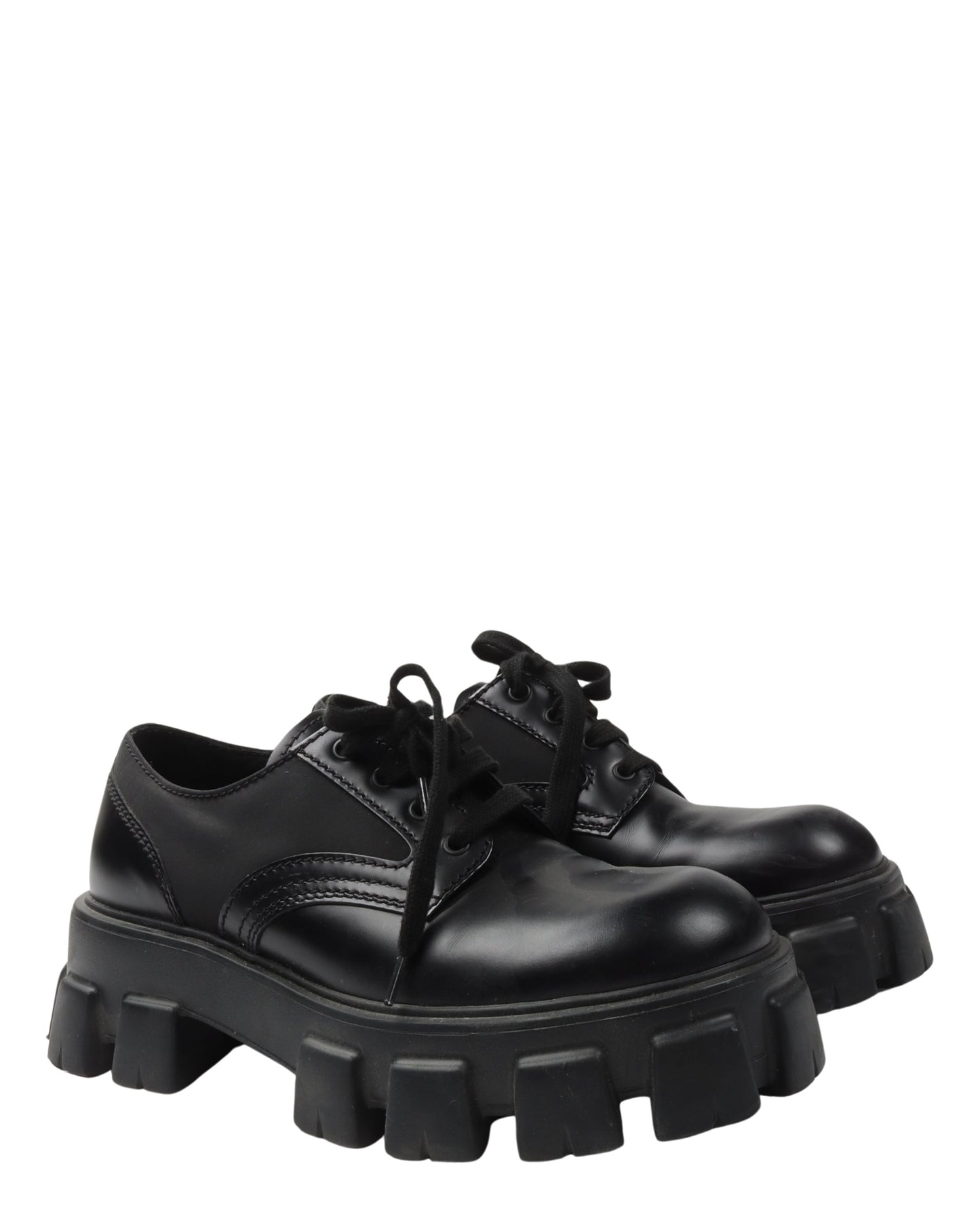 Monolith Brushed Leather Derby