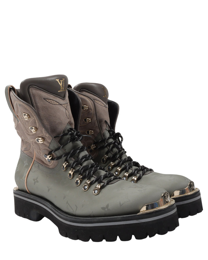 Titanium Outland Boots