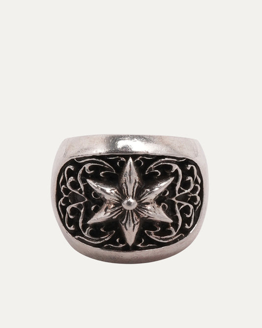 Oval Star Ring
