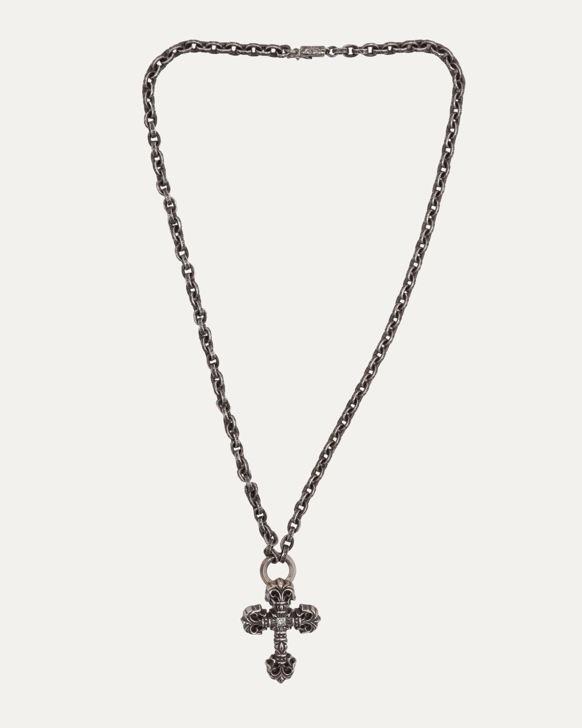 Diamond Filigree Cross on Paper Chain