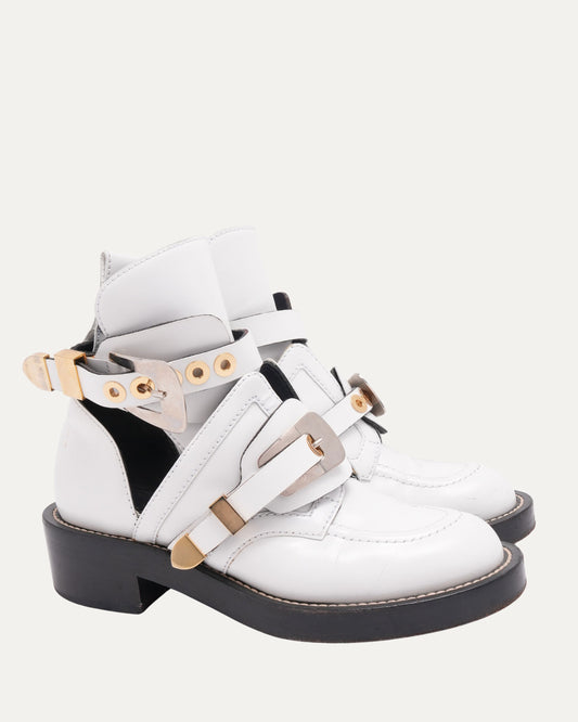 Ceinture Leather Cut-Out Ankle Boots