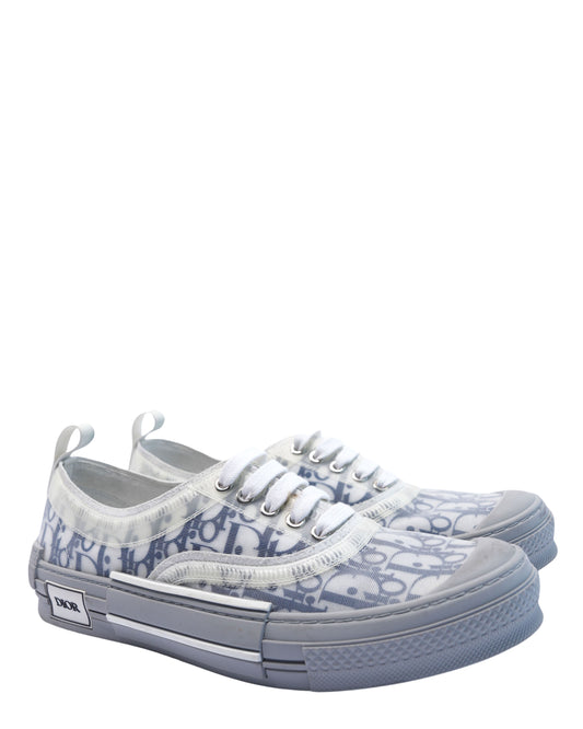 B23 Low Top Sneaker
