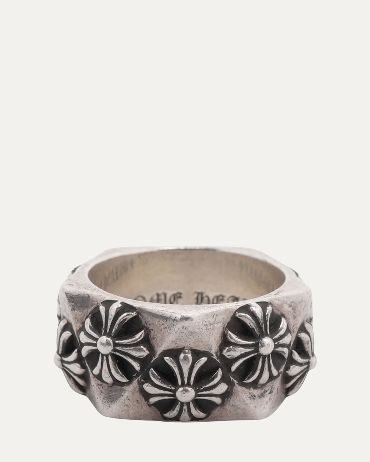 Pentagon Plus Cross Ring