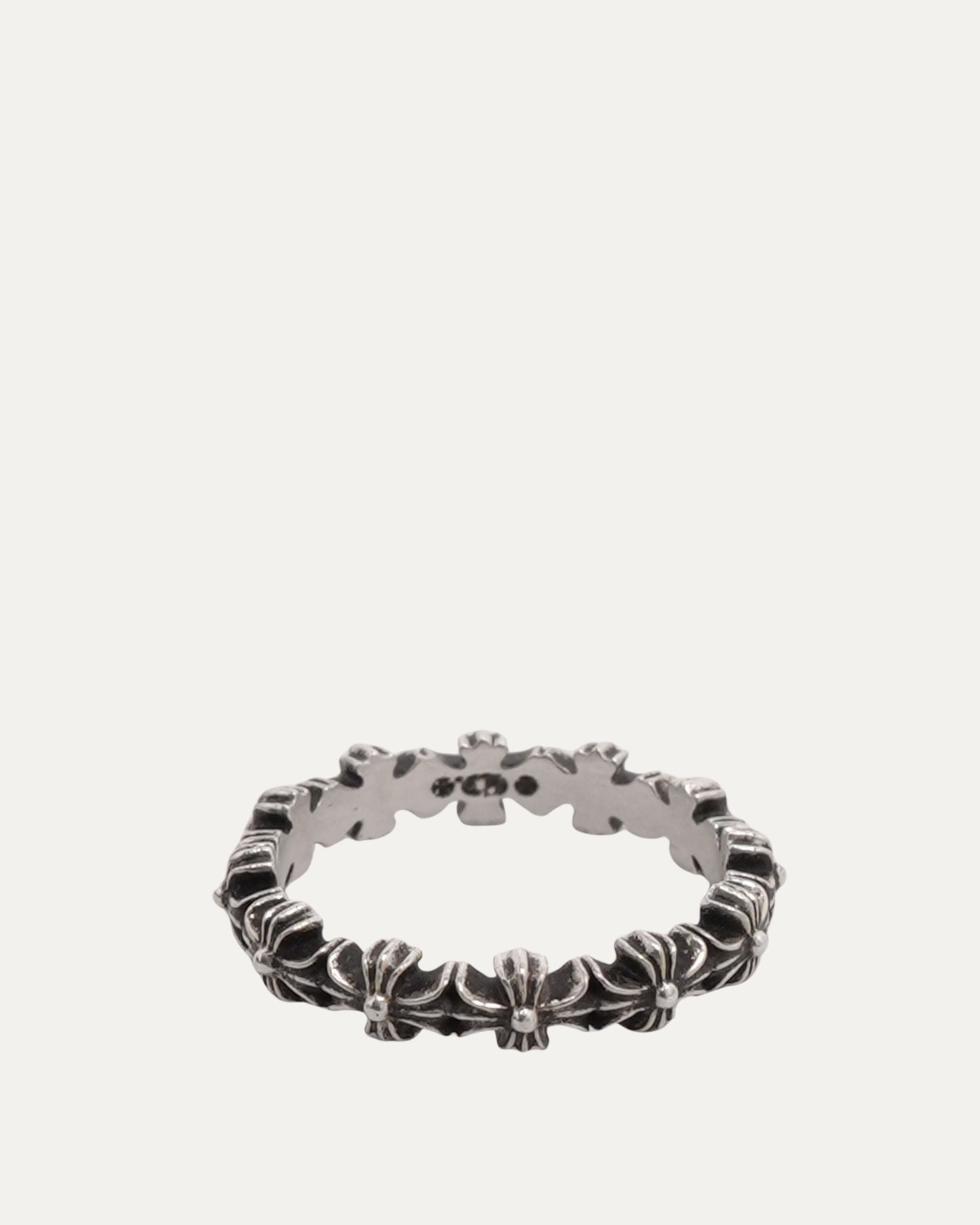 Tiny E Band Ring
