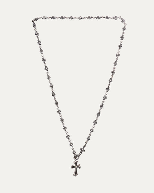 Tiny E Choke Chain Necklace