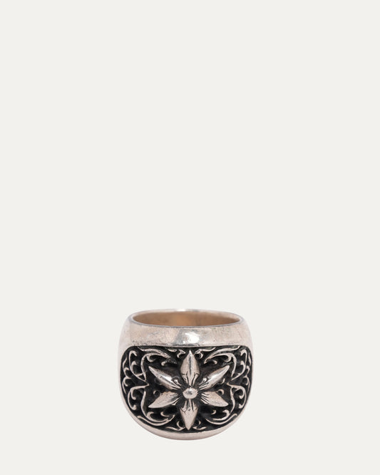 Oval Star Ring