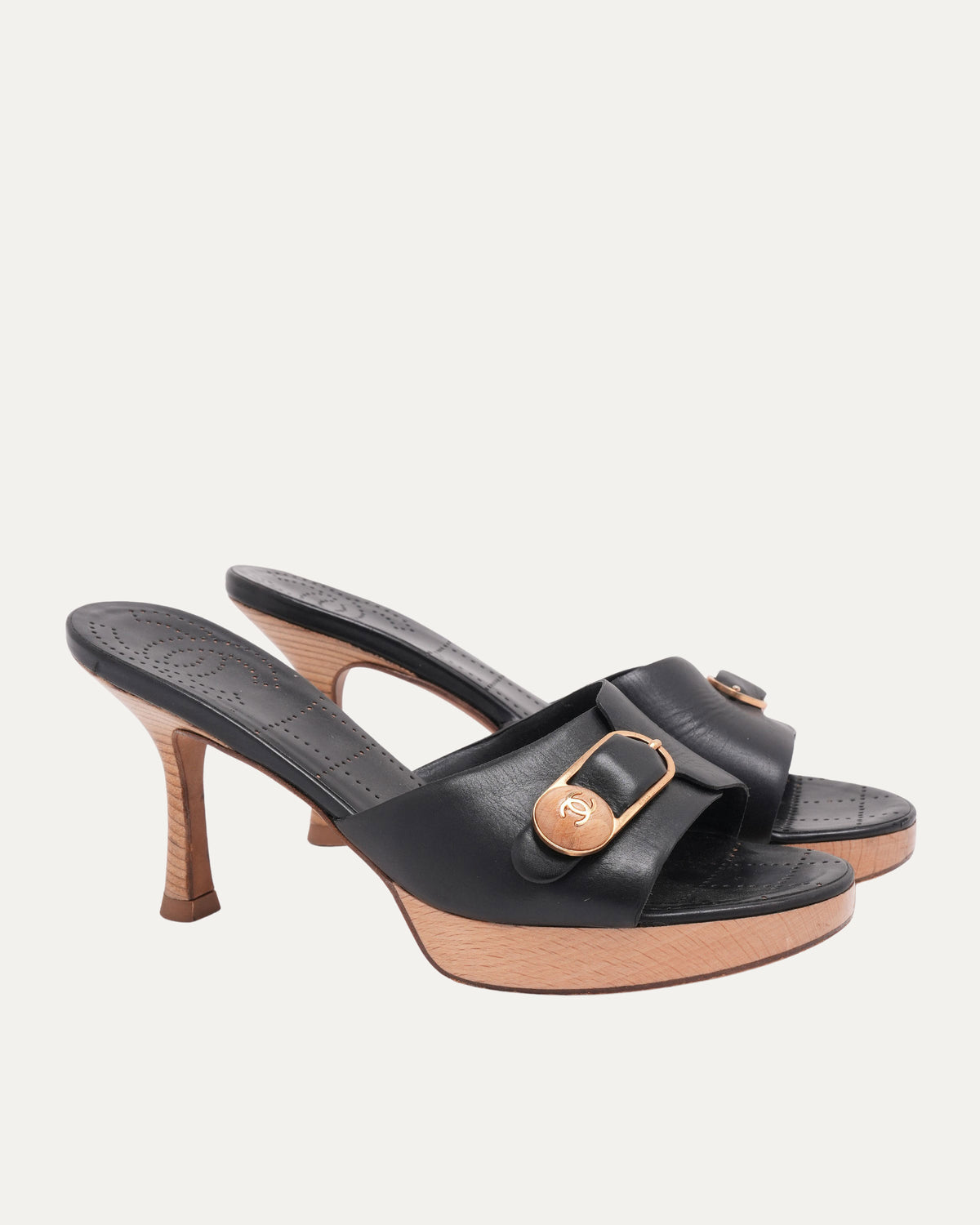 Clasp Heeled Sandal