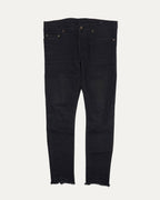 D02 Raw Hem Skinny Jeans