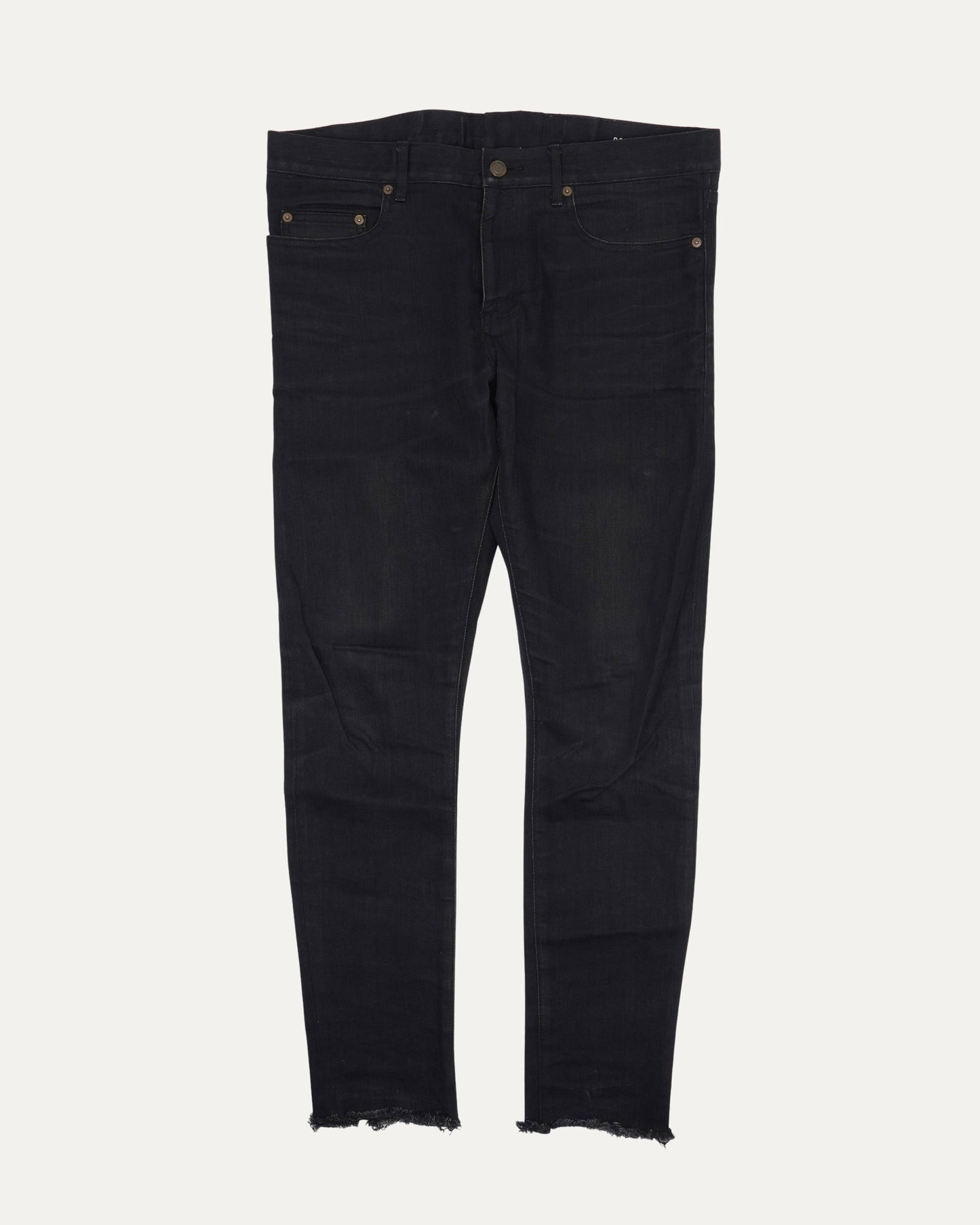 D02 Raw Hem Skinny Jeans