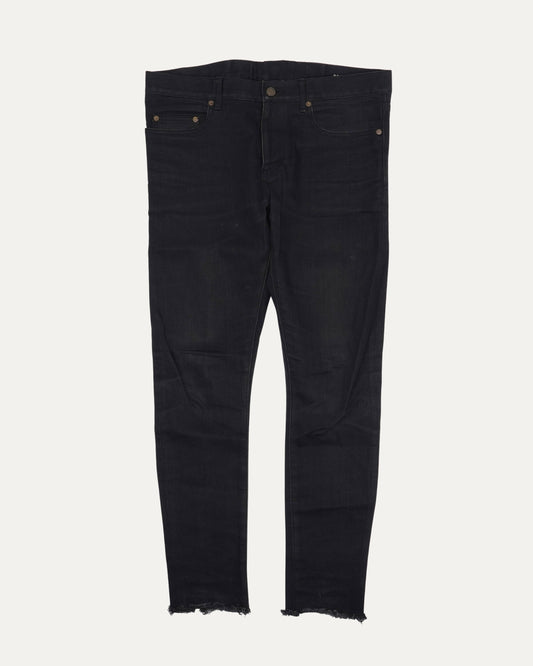D02 Raw Hem Skinny Jeans