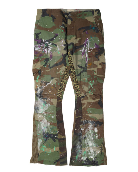 Gallery Dept. Camo Flare Cargo Pants - Green, 12.75 Rise Pants, Clothing -  WGTAP21282