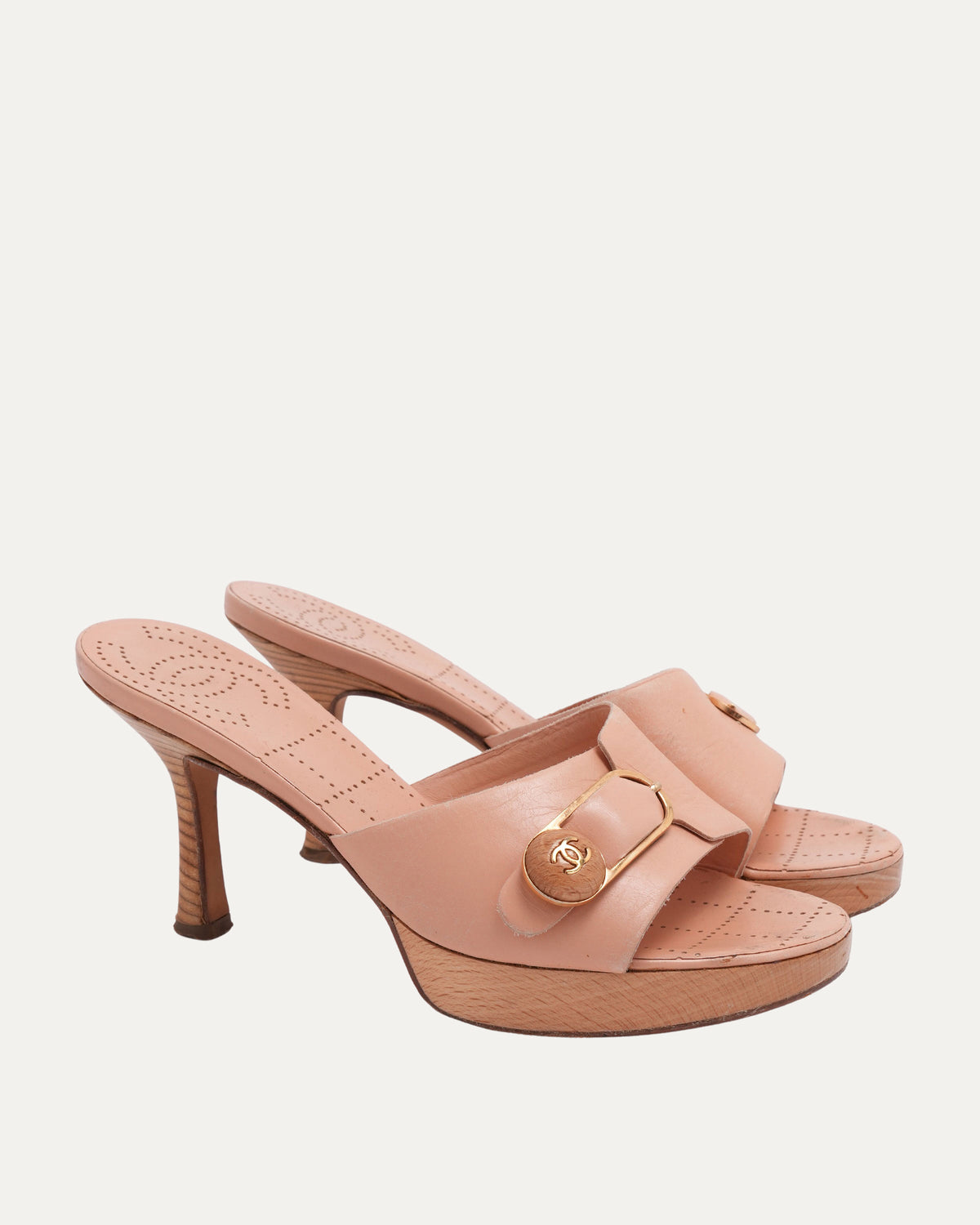 Clasp Heeled Sandal