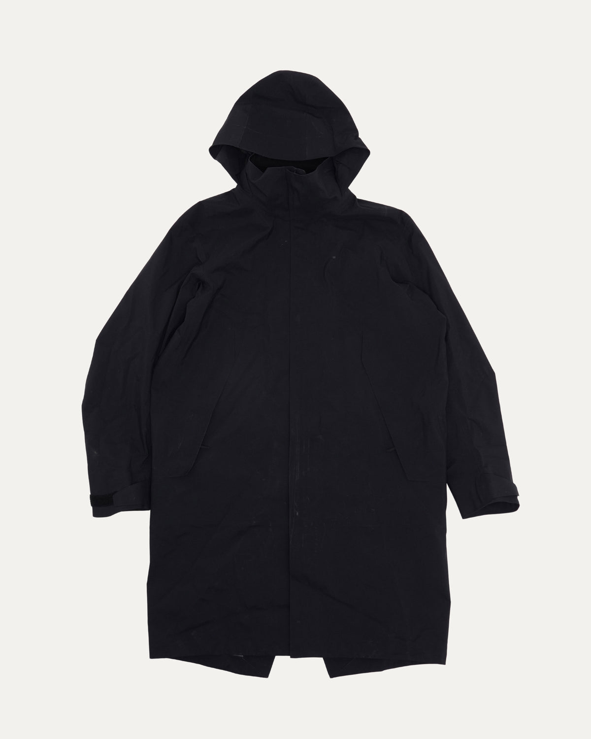 Veilance Monitor Coat