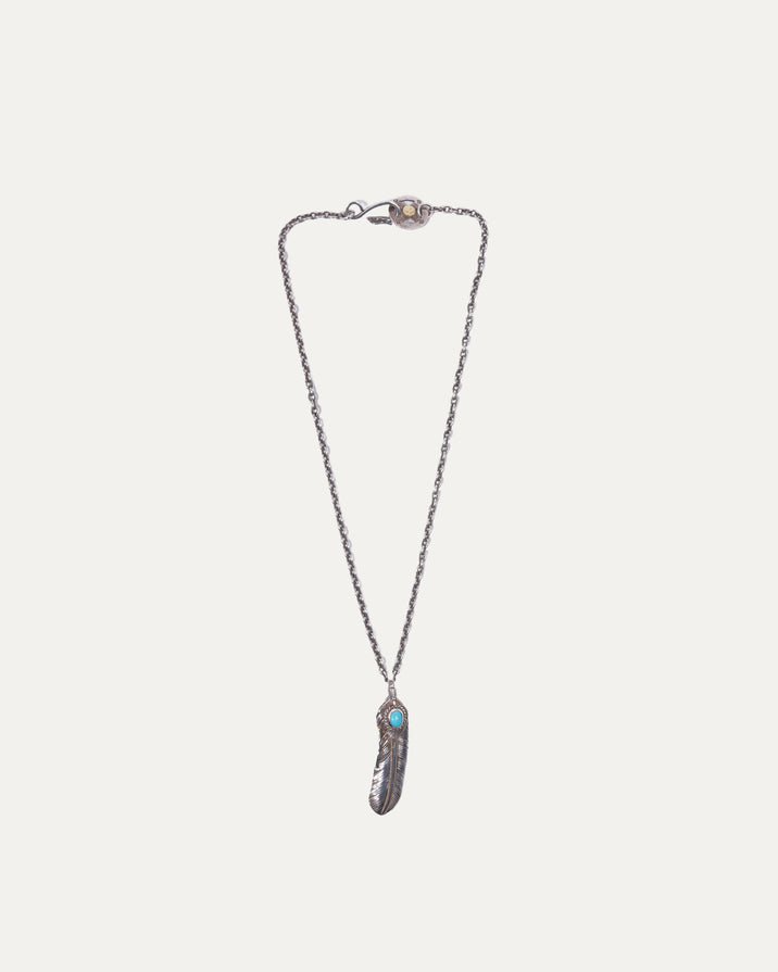 XL Turquoise Embellished Silver Rope Feather Facing Right On Round Chain With Wheel