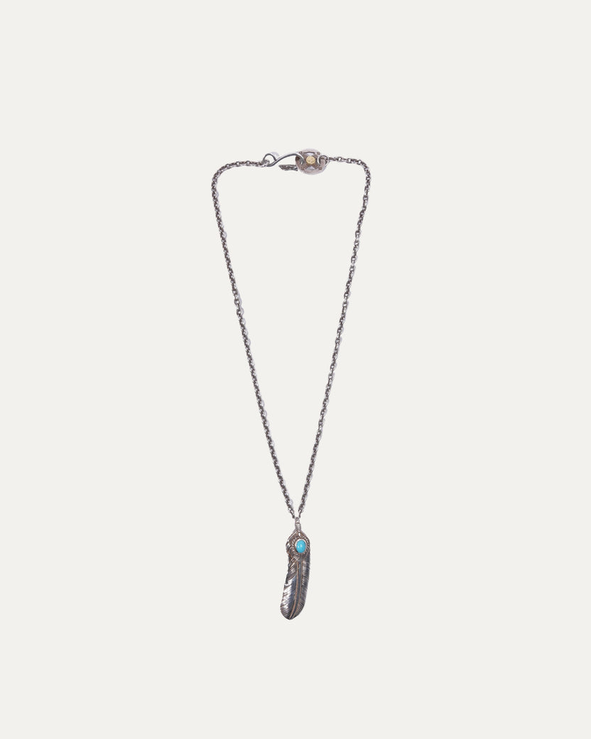 XL Turquoise Embellished Silver Rope Feather Facing Right On Round Chain With Wheel