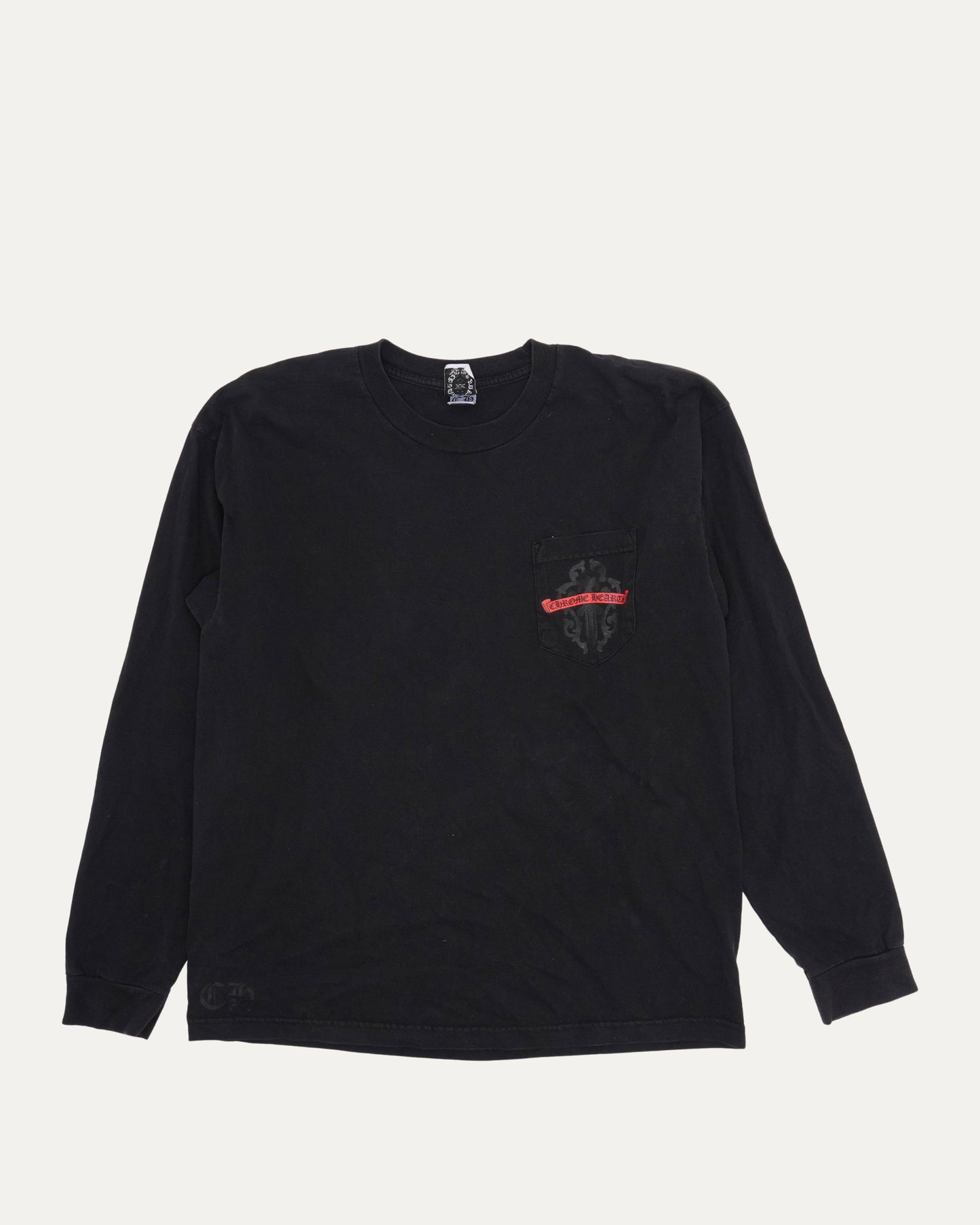Vintage Vine Dagger Long Sleeve Pocket T-Shirt