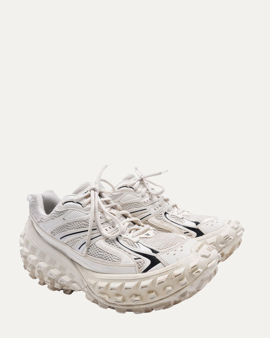 Defender Sneaker