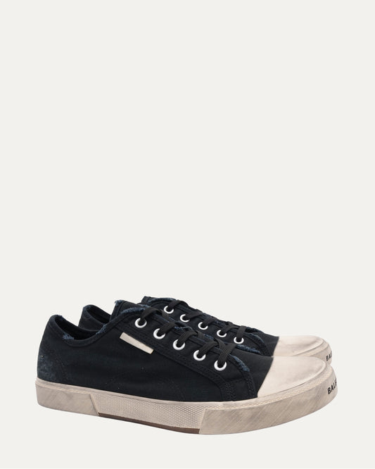 Low Top Paris Sneakers