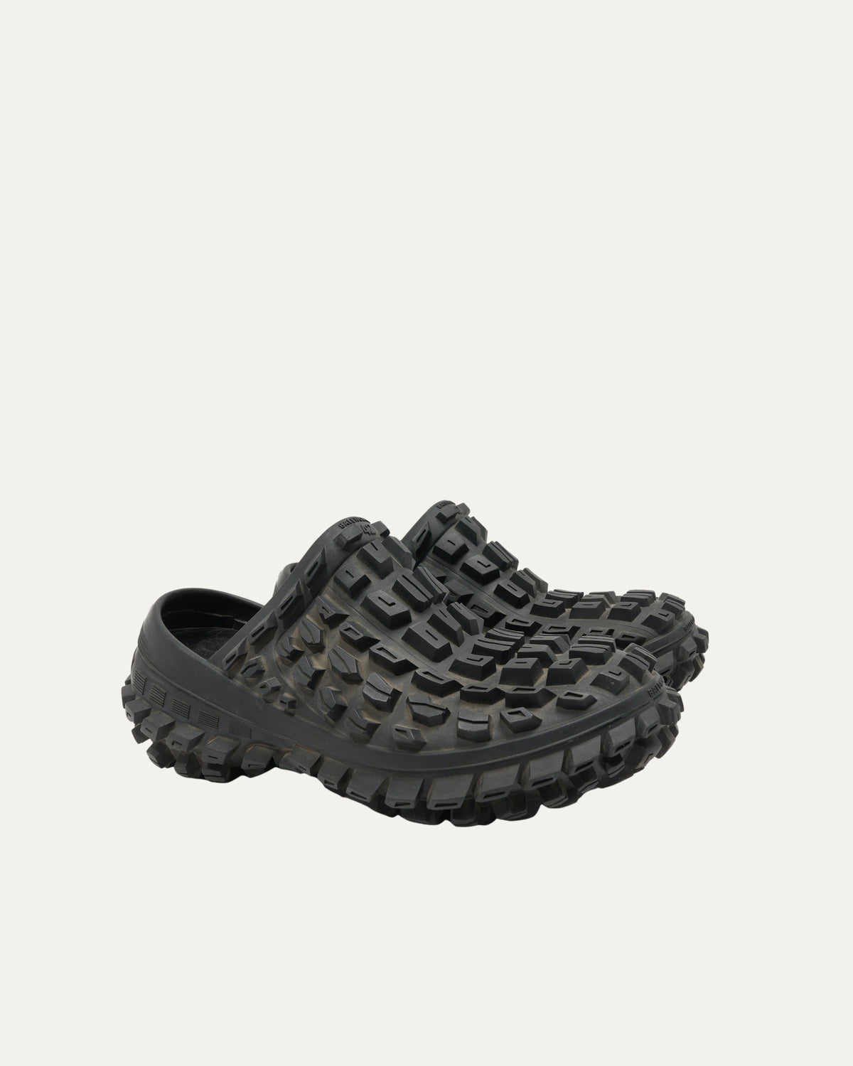 Bouncer Defender Clogs