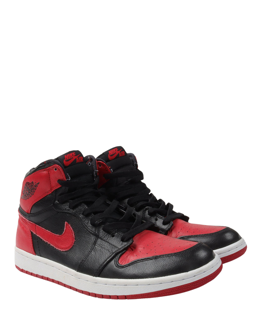 Air Jordan 1 Banned (2011)