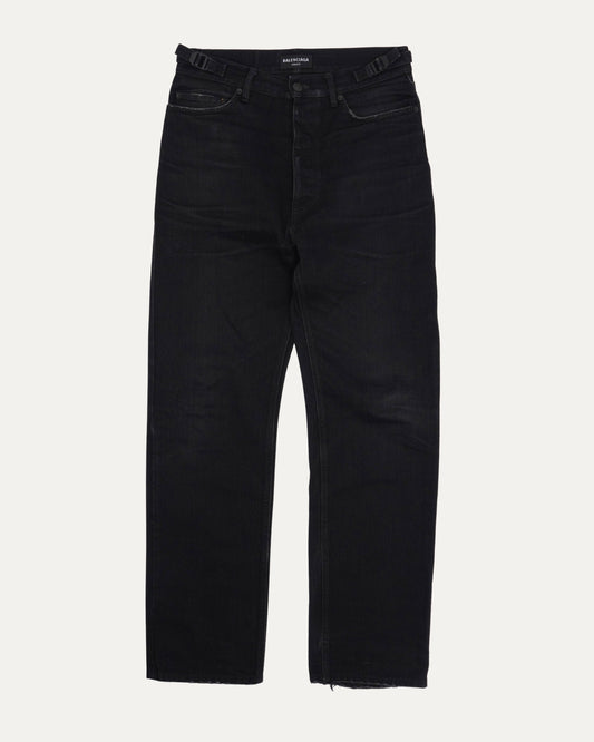 Distressed Straight Leg Jeans