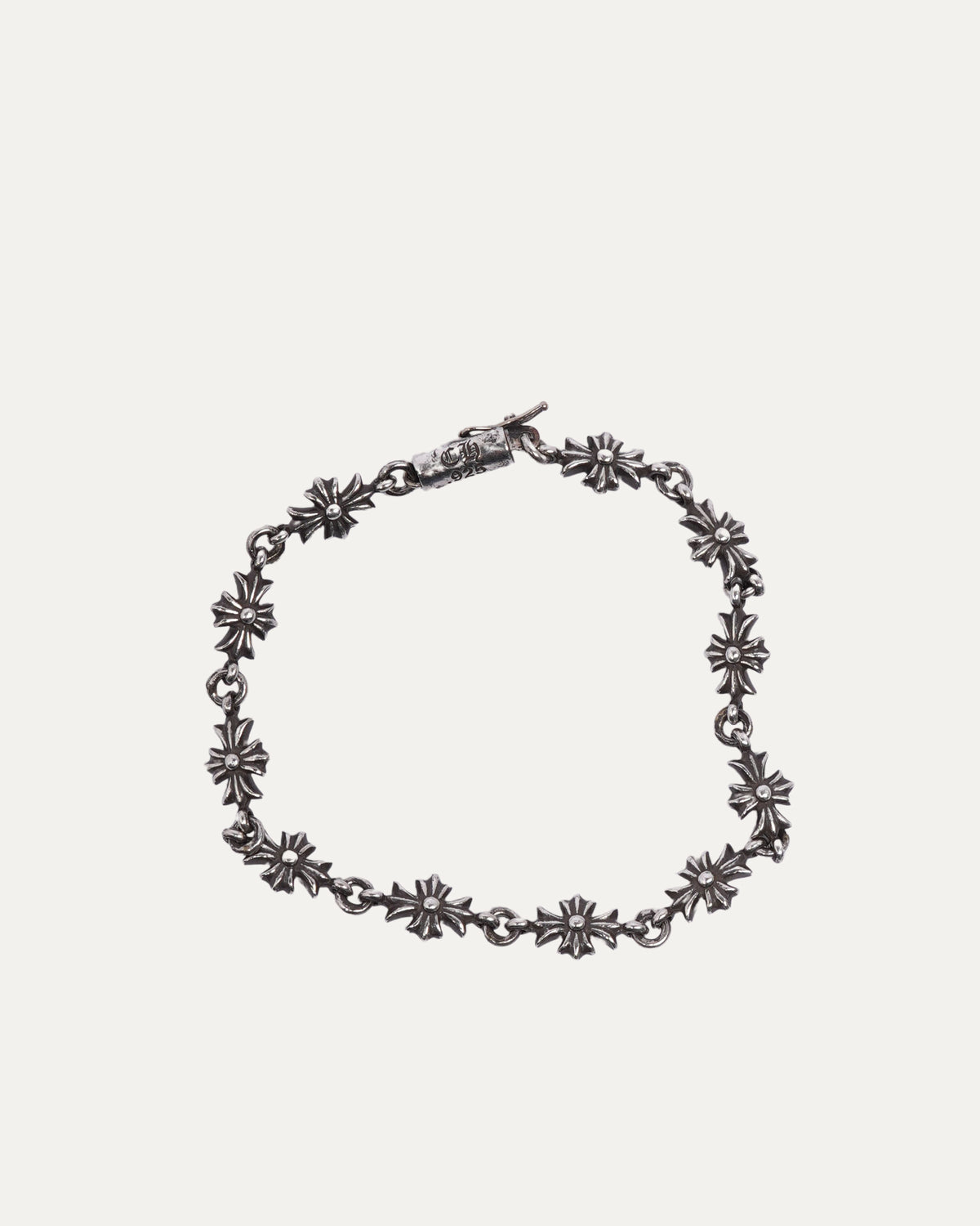 Silver Tiny E Bracelet