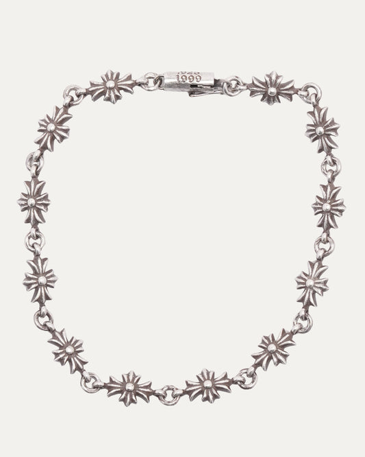 Tiny E Bracelet
