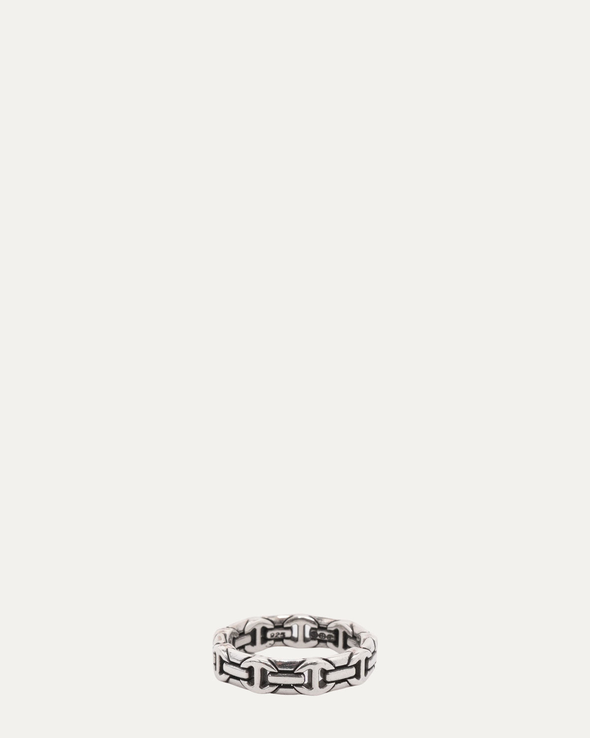 Wall Dame Ring