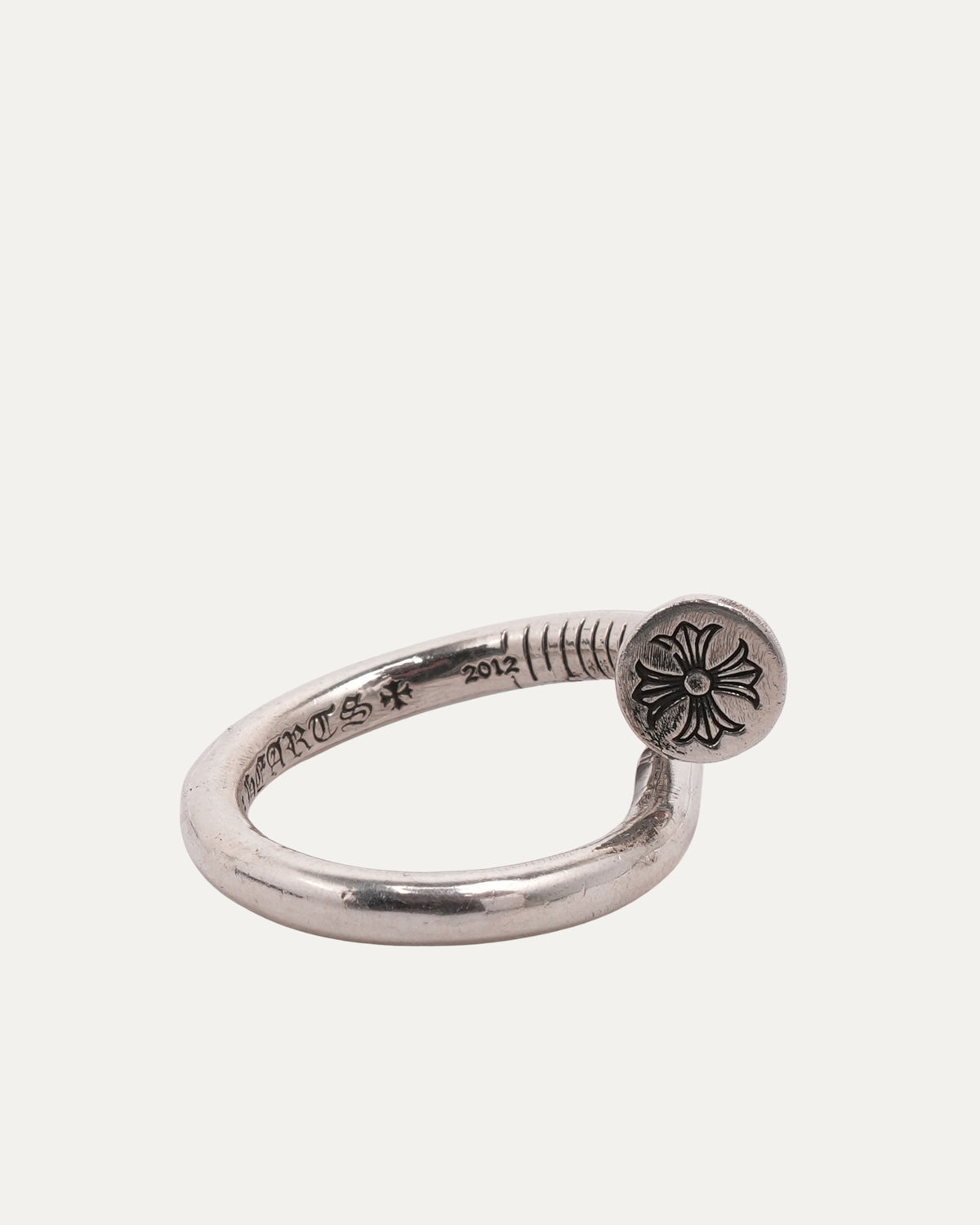 Nail Ring