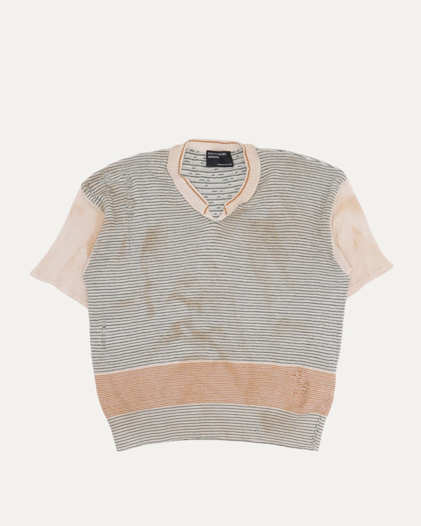 Here Comes Alice Aged V-Neck Sweater