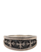 Plus V Band Ring