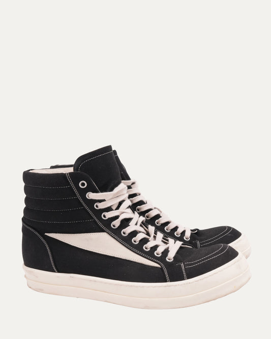 High Top Vintage Sneakers