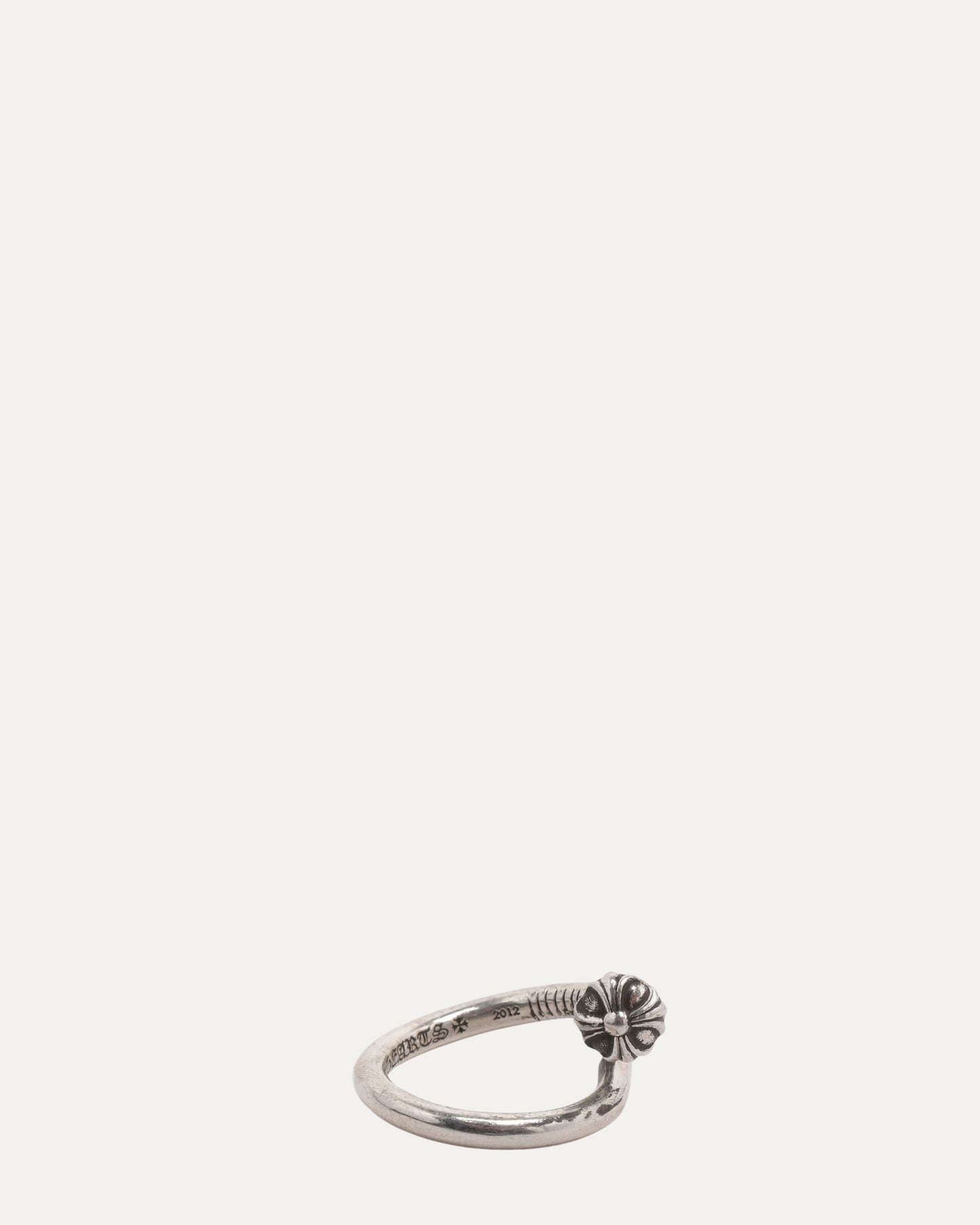Nail Ring