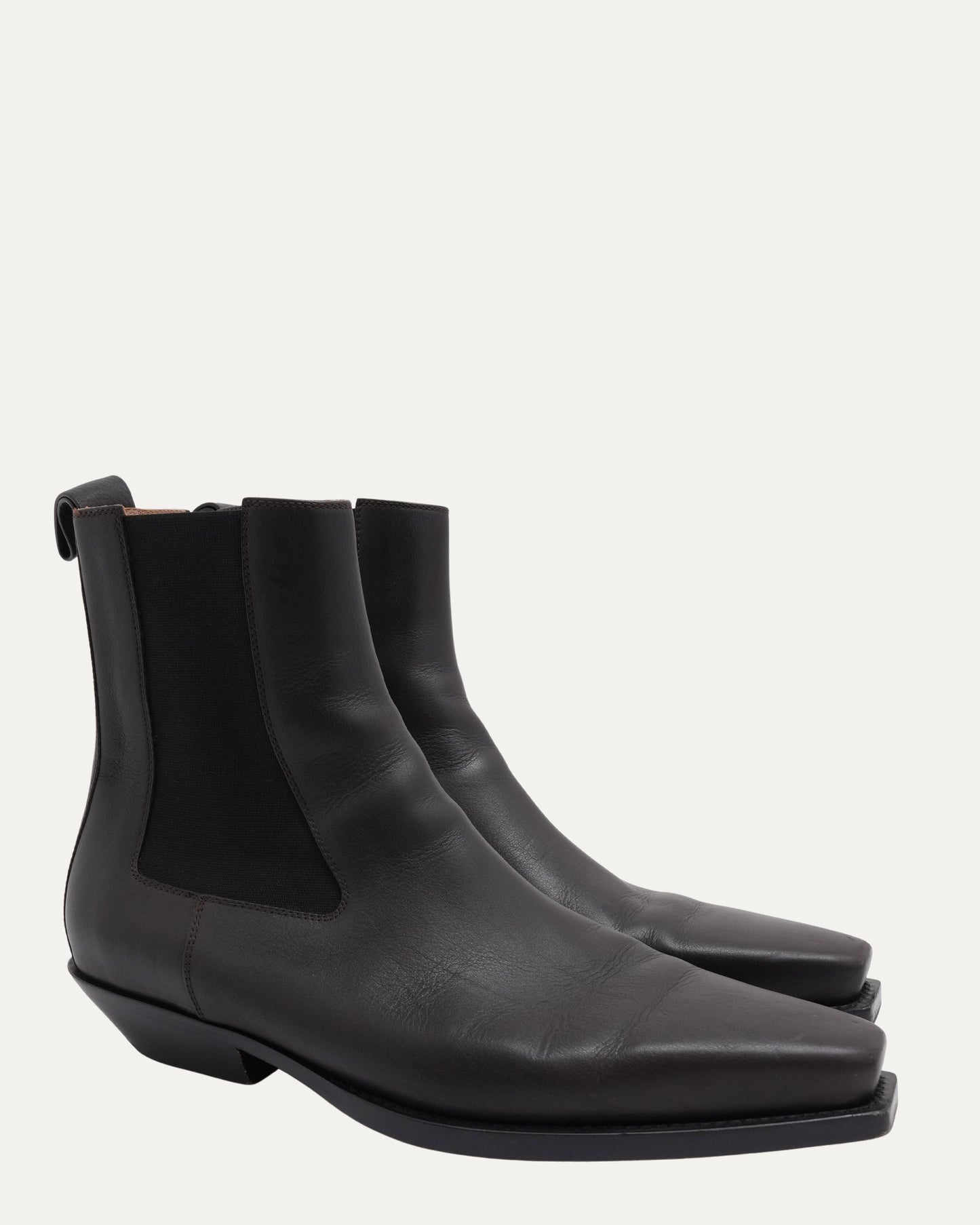 The Lean Chelsea Boots