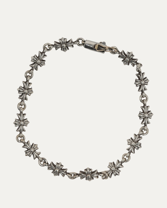 Tiny E Bracelet