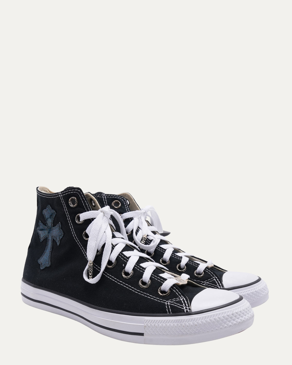 Cross Patch Converse Chuck Taylor Sneakers