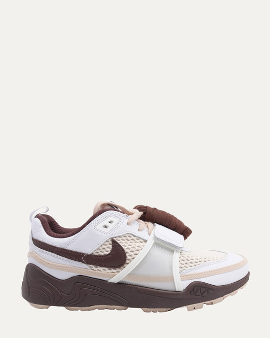 Travis Scott Zoom Field Jaxx