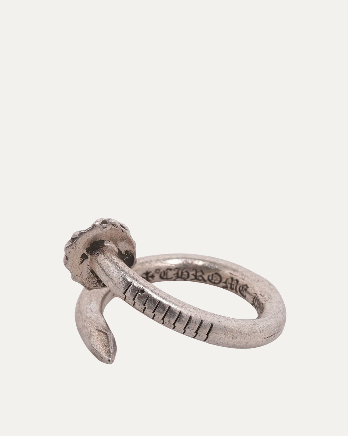Nail Ring