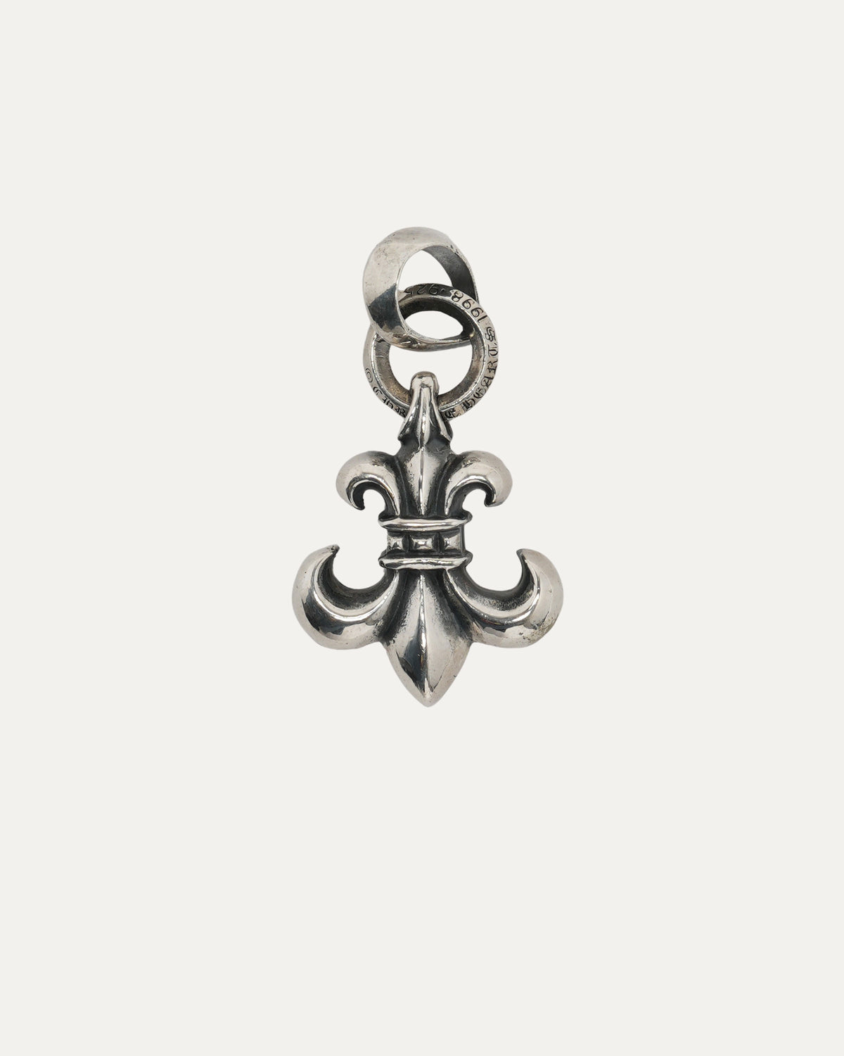 Fleur with Bale Pendant