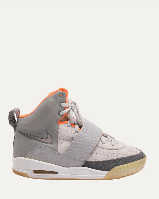 Air Yeezy 1 'Zen Grey' Promotional Sneaker