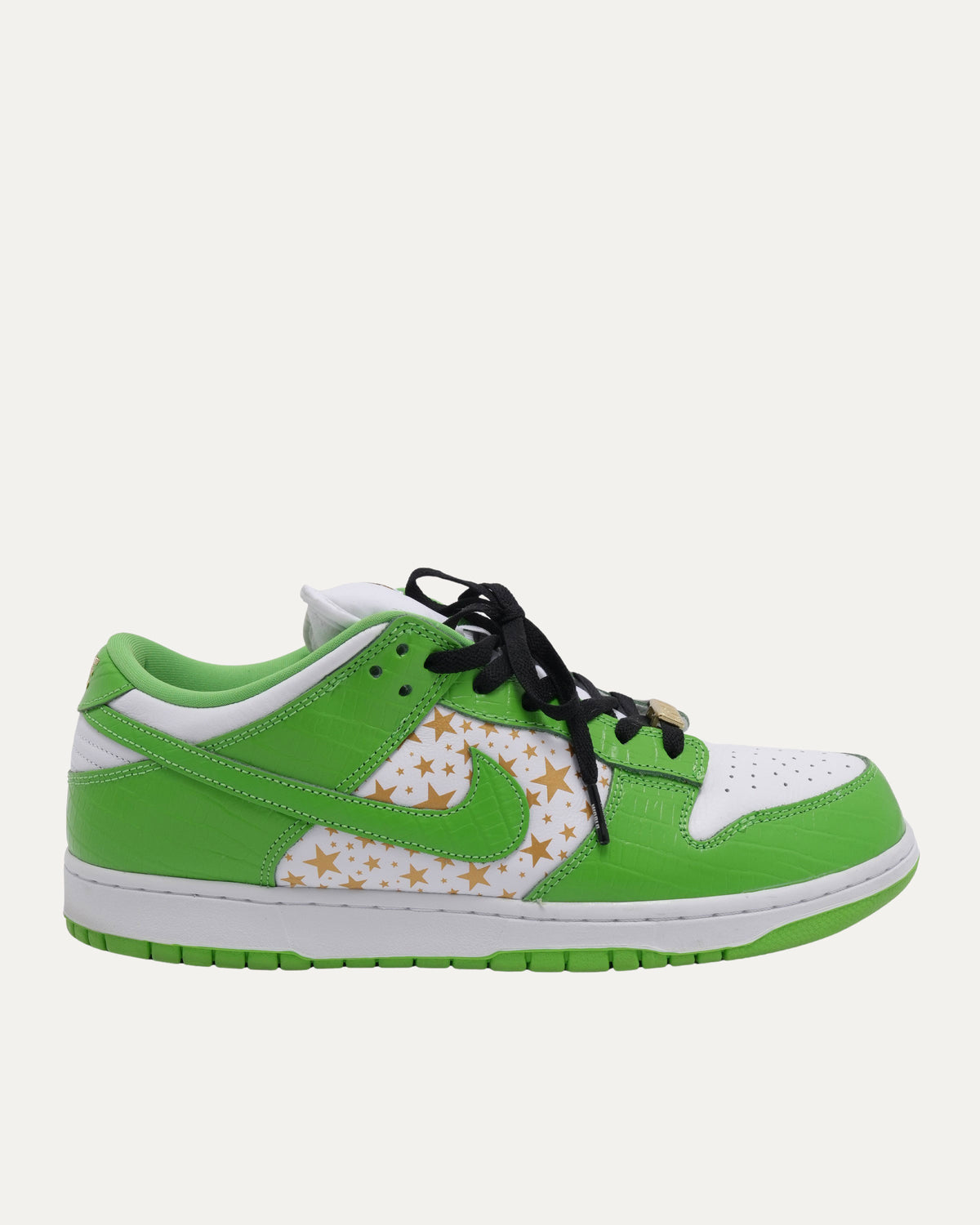 SB Dunk Low Supreme Stars