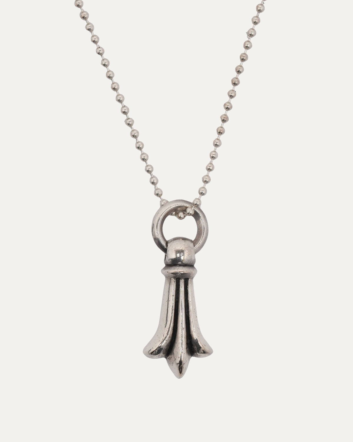 Fleur Tail Pendant w/ Ball Chain