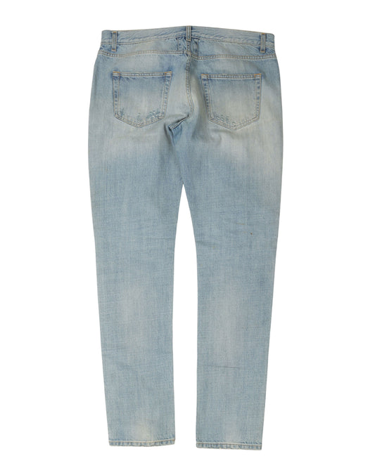 Light Wash Knee Rip Jeans
