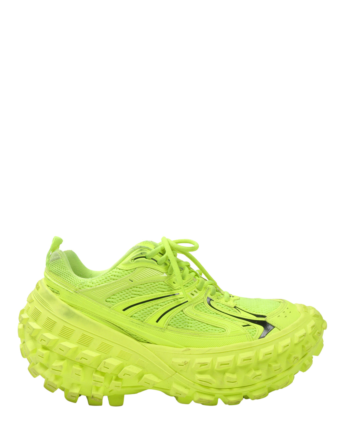 Defender Sneaker