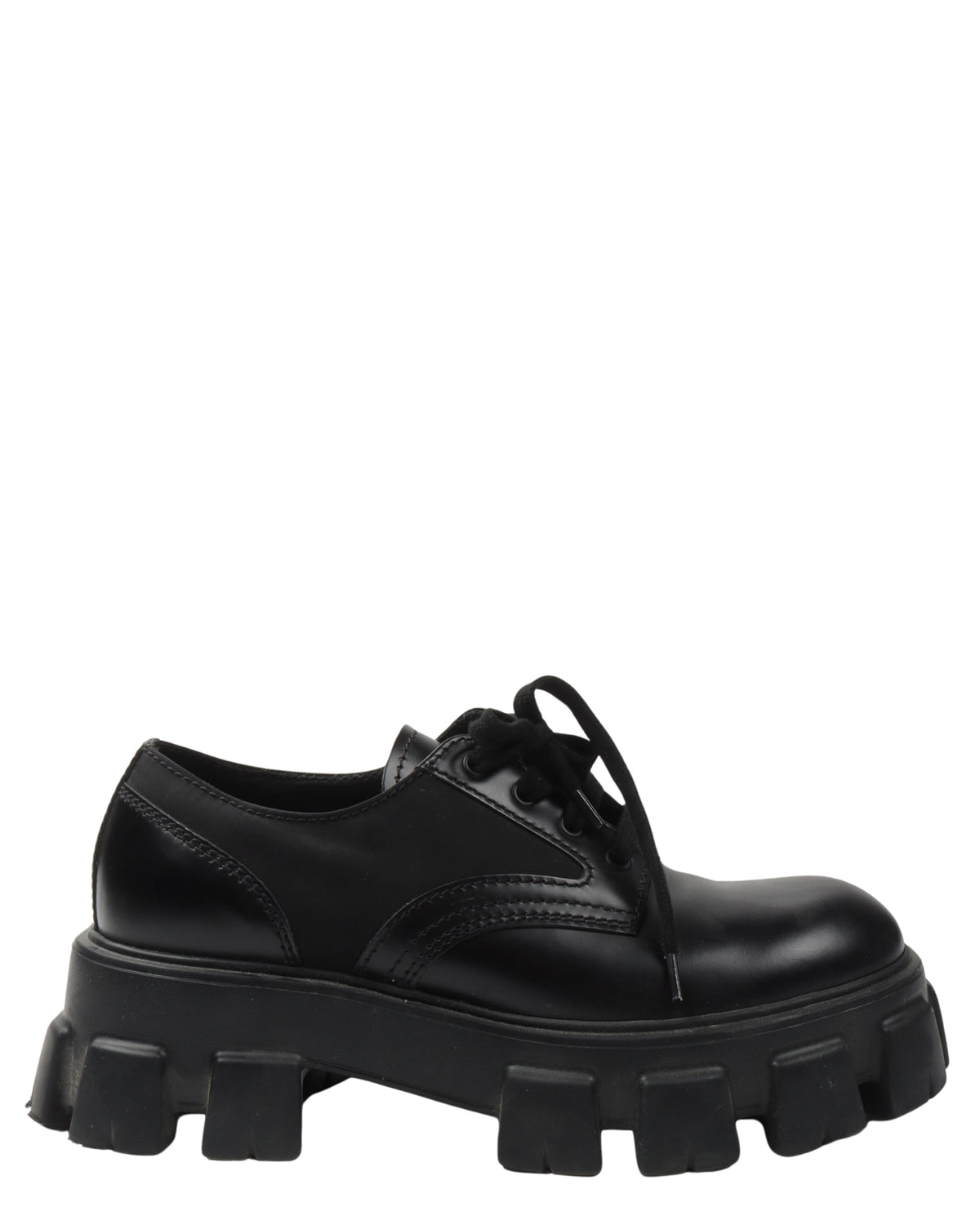 Monolith Brushed Leather Derby