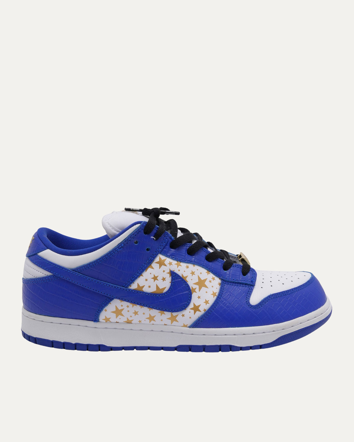 SB Dunk Low Supreme Stars