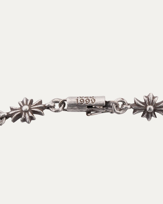 Tiny E Bracelet