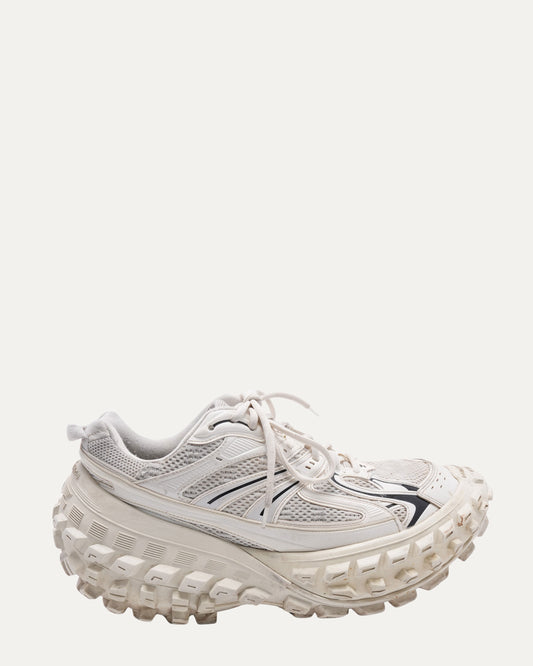 Defender Sneaker